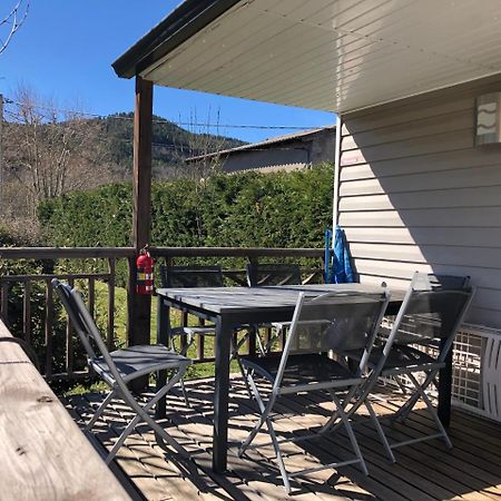 Camping La Mare Aux Fees Hotel Roquefeuil ภายนอก รูปภาพ