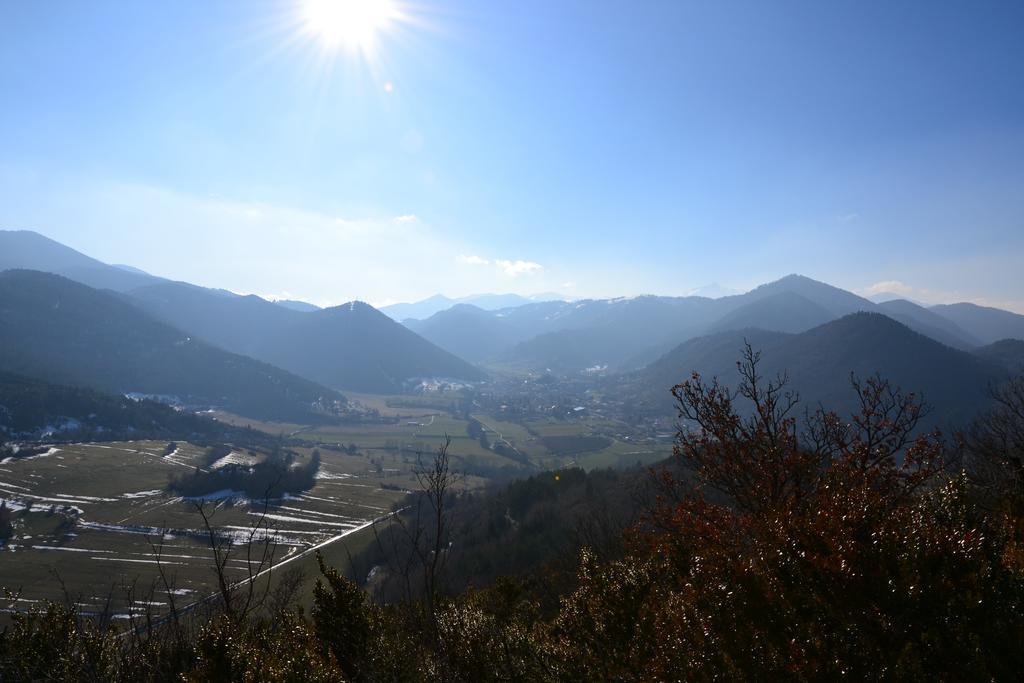 Camping La Mare Aux Fees Hotel Roquefeuil ภายนอก รูปภาพ