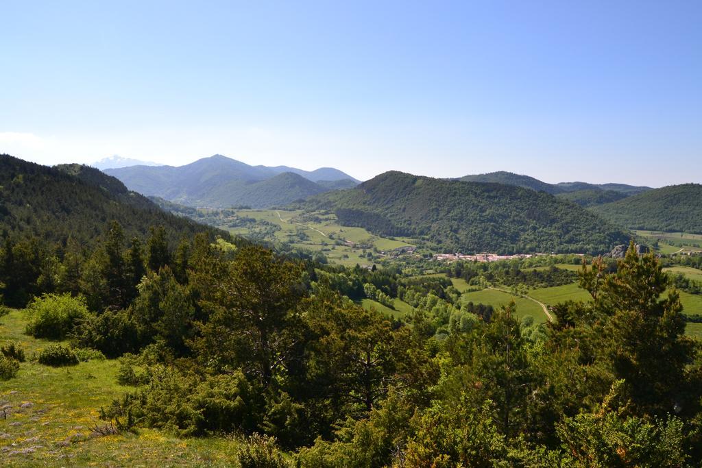 Camping La Mare Aux Fees Hotel Roquefeuil ภายนอก รูปภาพ