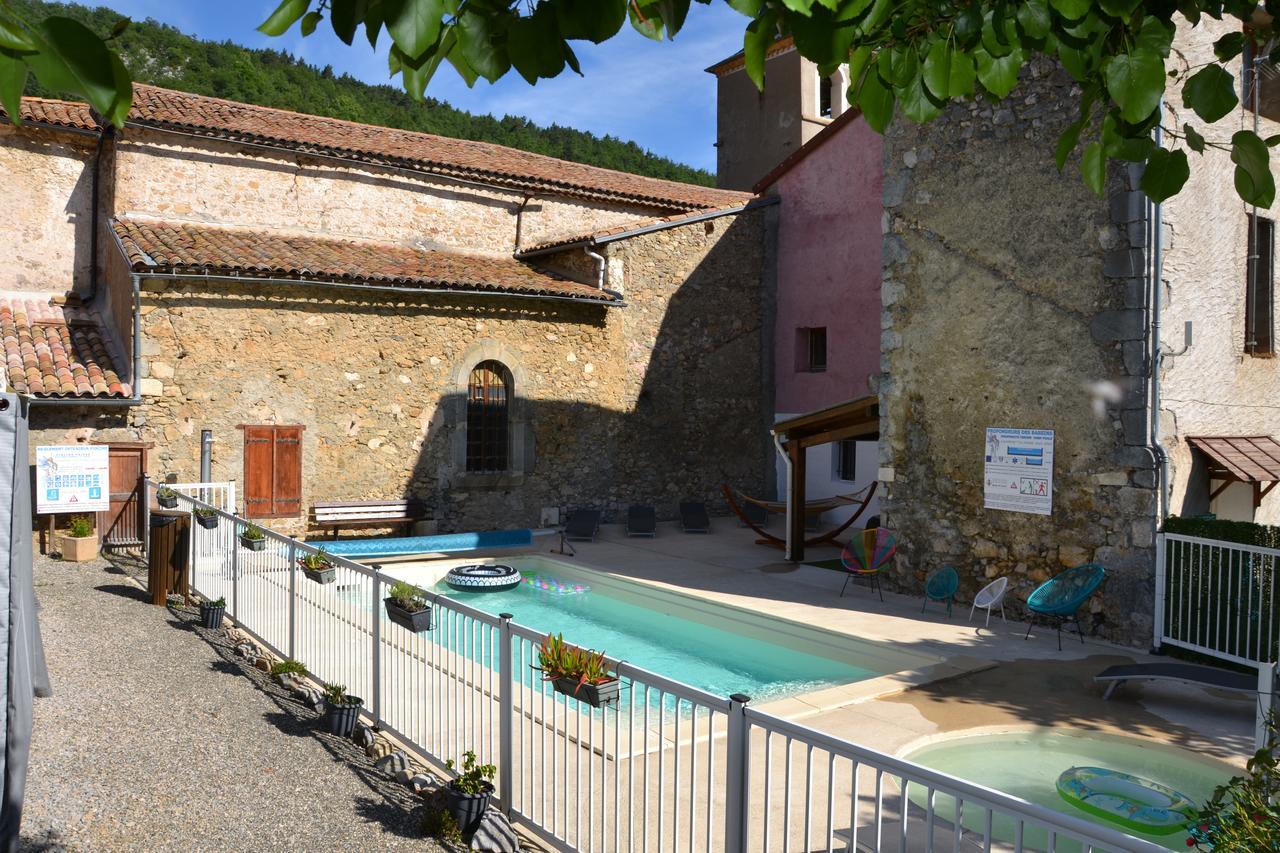 Camping La Mare Aux Fees Hotel Roquefeuil ภายนอก รูปภาพ