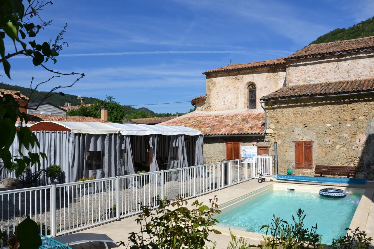 Camping La Mare Aux Fees Hotel Roquefeuil ภายนอก รูปภาพ