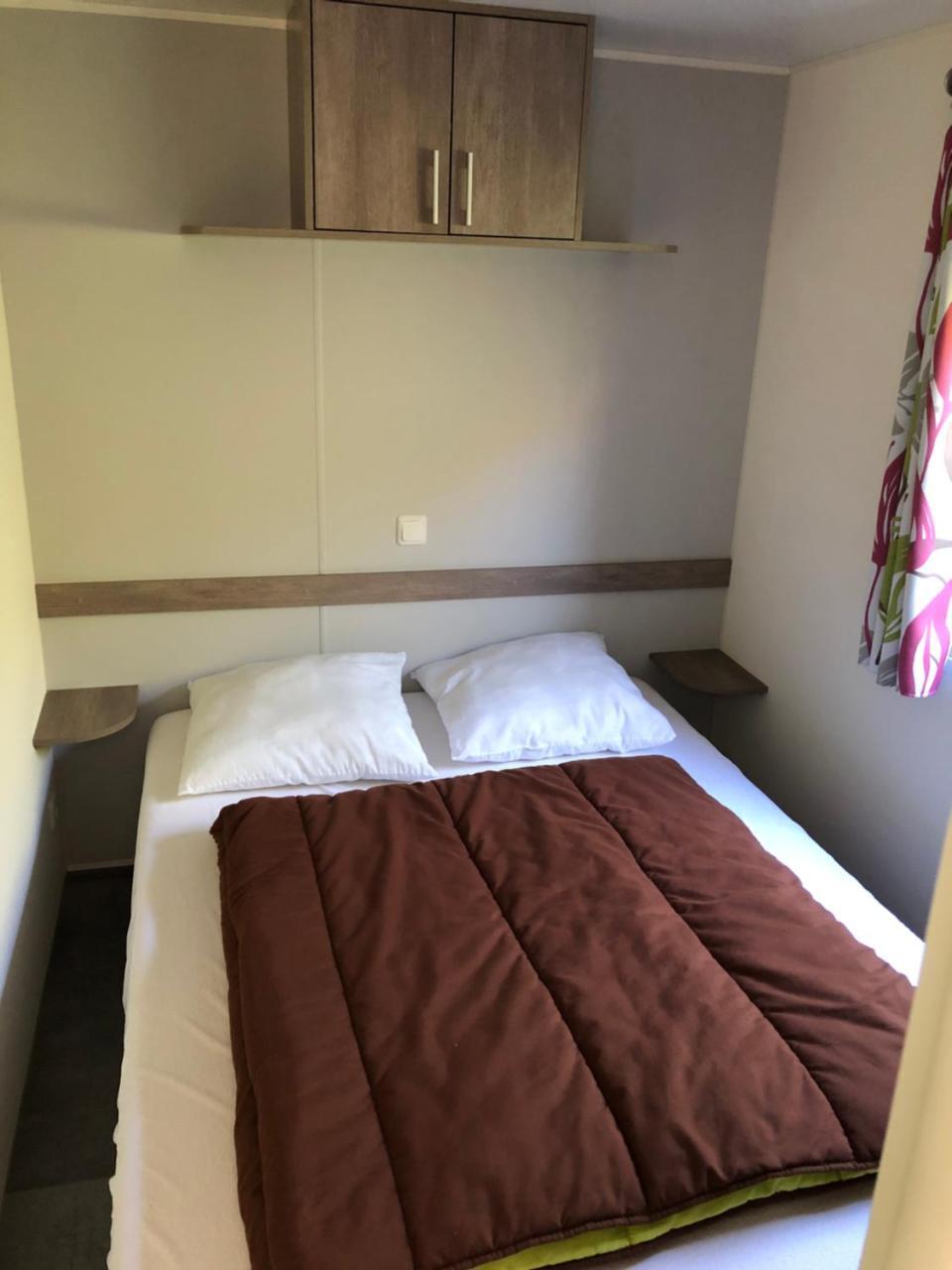 Camping La Mare Aux Fees Hotel Roquefeuil ภายนอก รูปภาพ